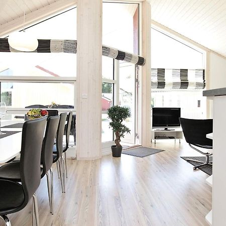 8 Person Holiday Home In Gro Enbrode Großenbrode Zewnętrze zdjęcie