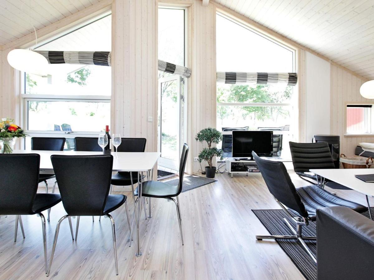 8 Person Holiday Home In Gro Enbrode Großenbrode Zewnętrze zdjęcie
